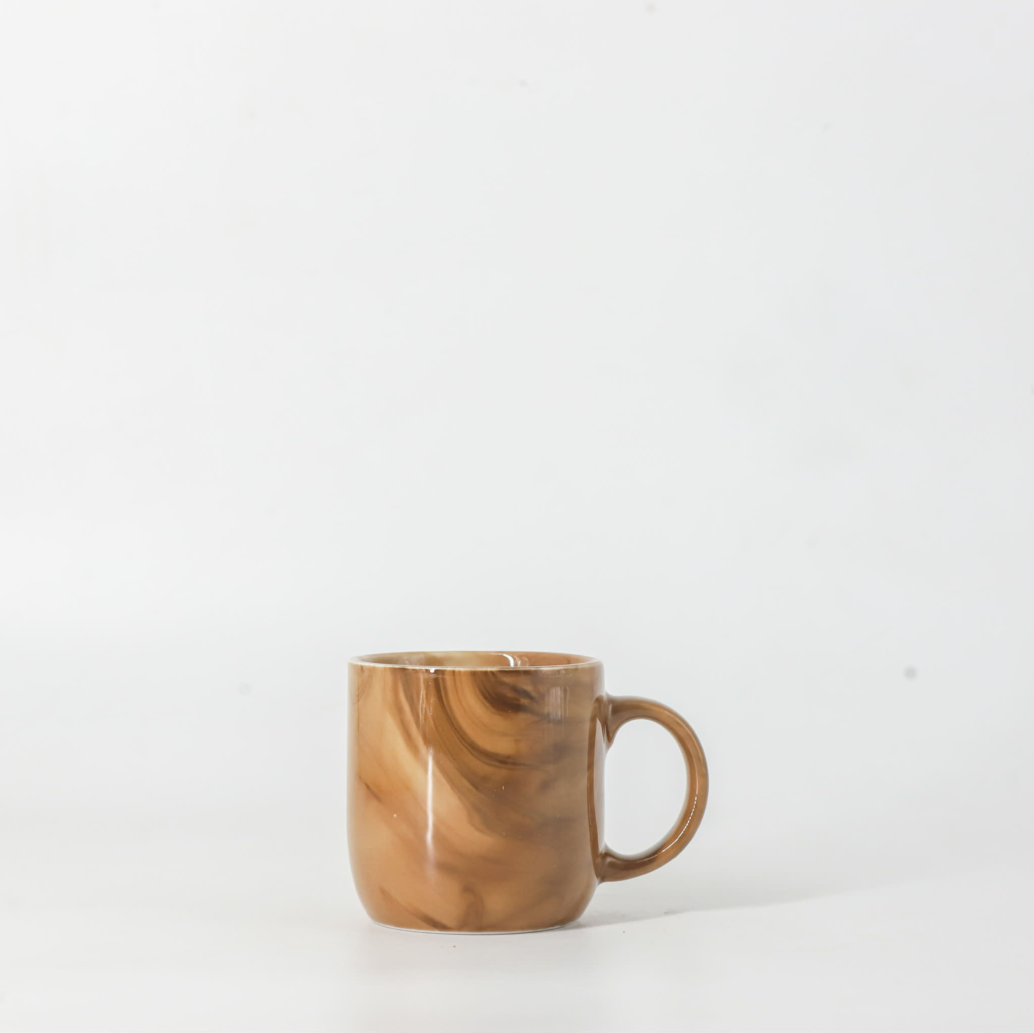 marble coffee mug brown